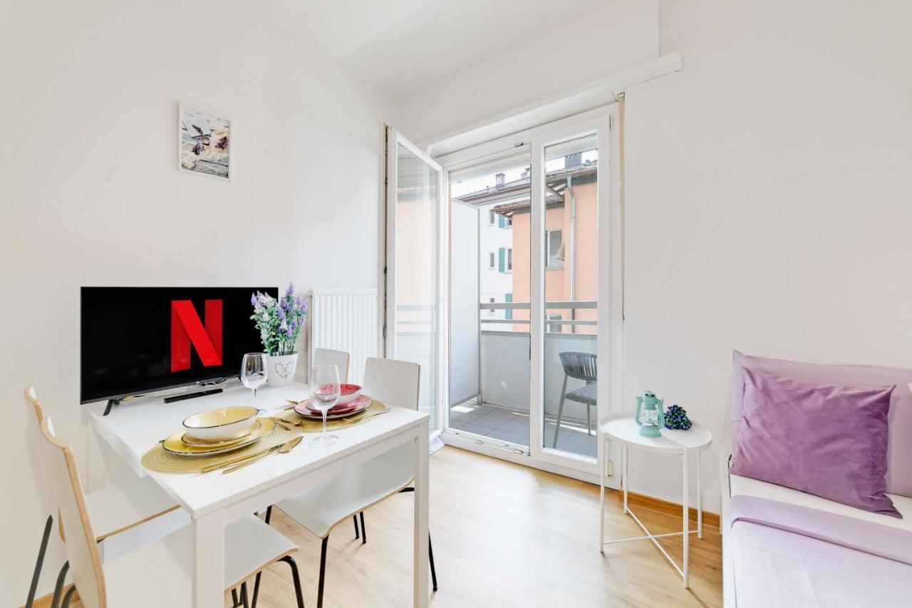 Violet Suite 5 Lugano City For 4 Guest -By Easylife Swiss Bagian luar foto