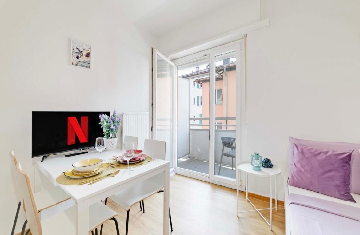 Violet Suite 5 Lugano City For 4 Guest -By Easylife Swiss Bagian luar foto
